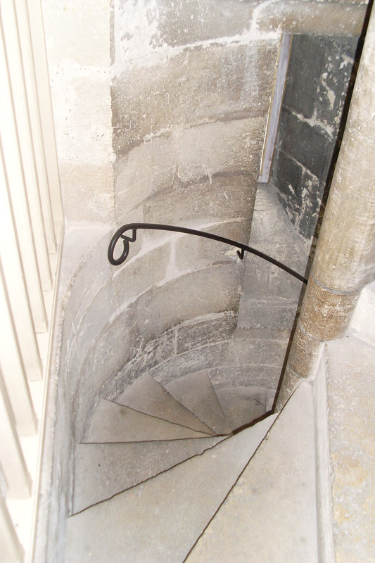 A l'intérieur de la porte Cailhau